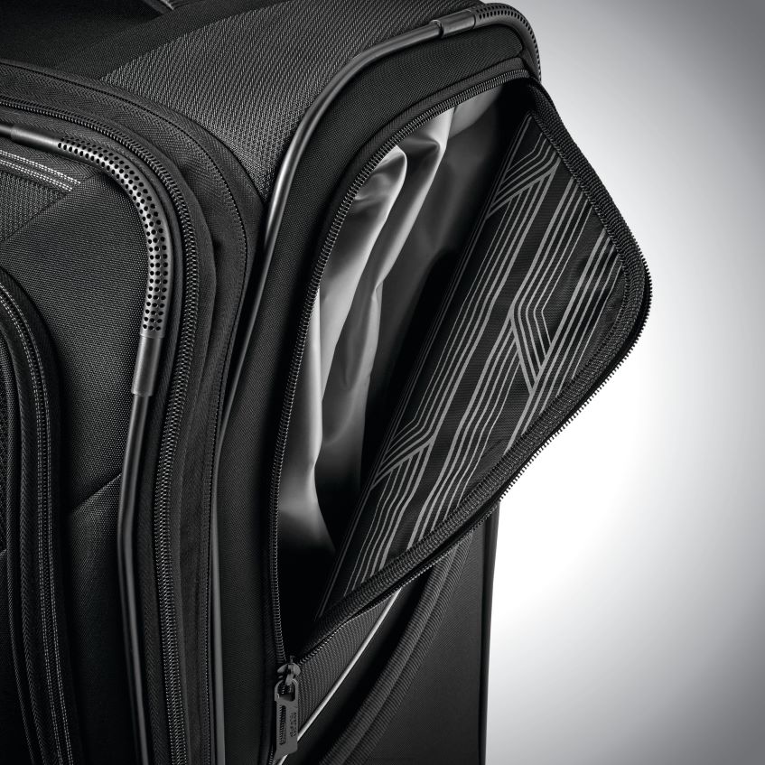 American Tourister Rucsac - negru American Tourister zoom turbo 24\'\' spinner bagaje 46N2LR65