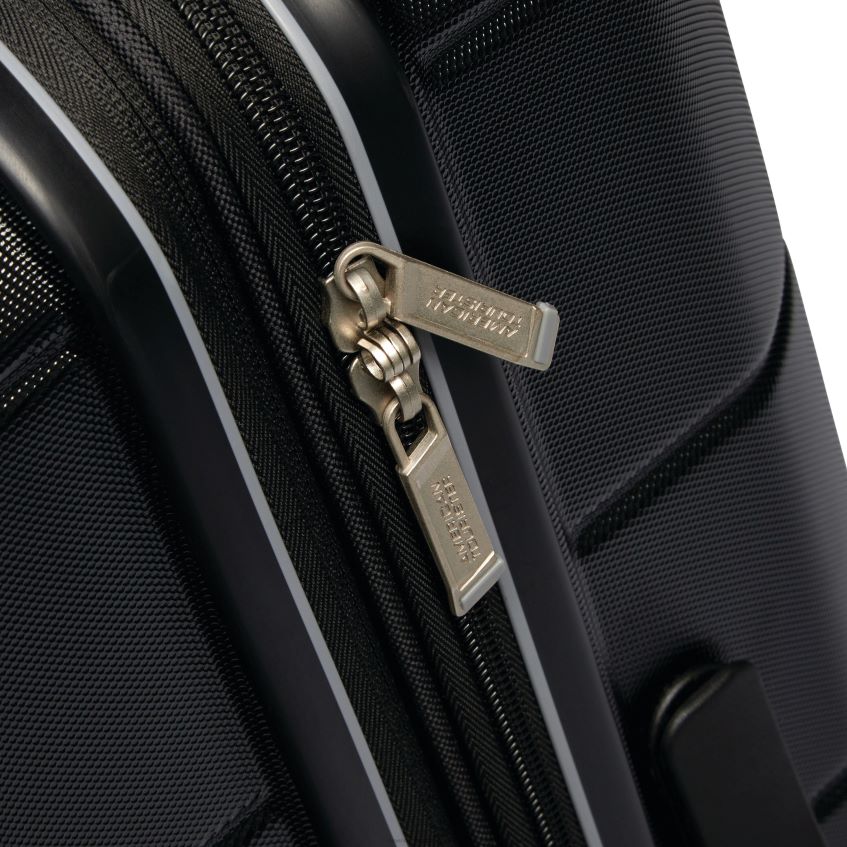American Tourister Rucsac - negru jet American Tourister stratum 2.0 24\'\' spinner bagaje 46N2LR68